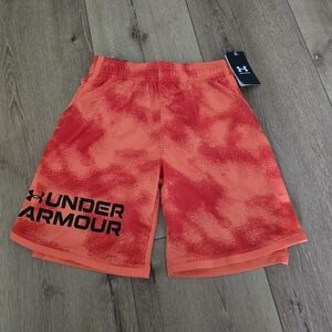 Under Armor Boys Stunt 3.0 Plus Shorts in Orange sz YM NWT Kids Logo Gym Workout